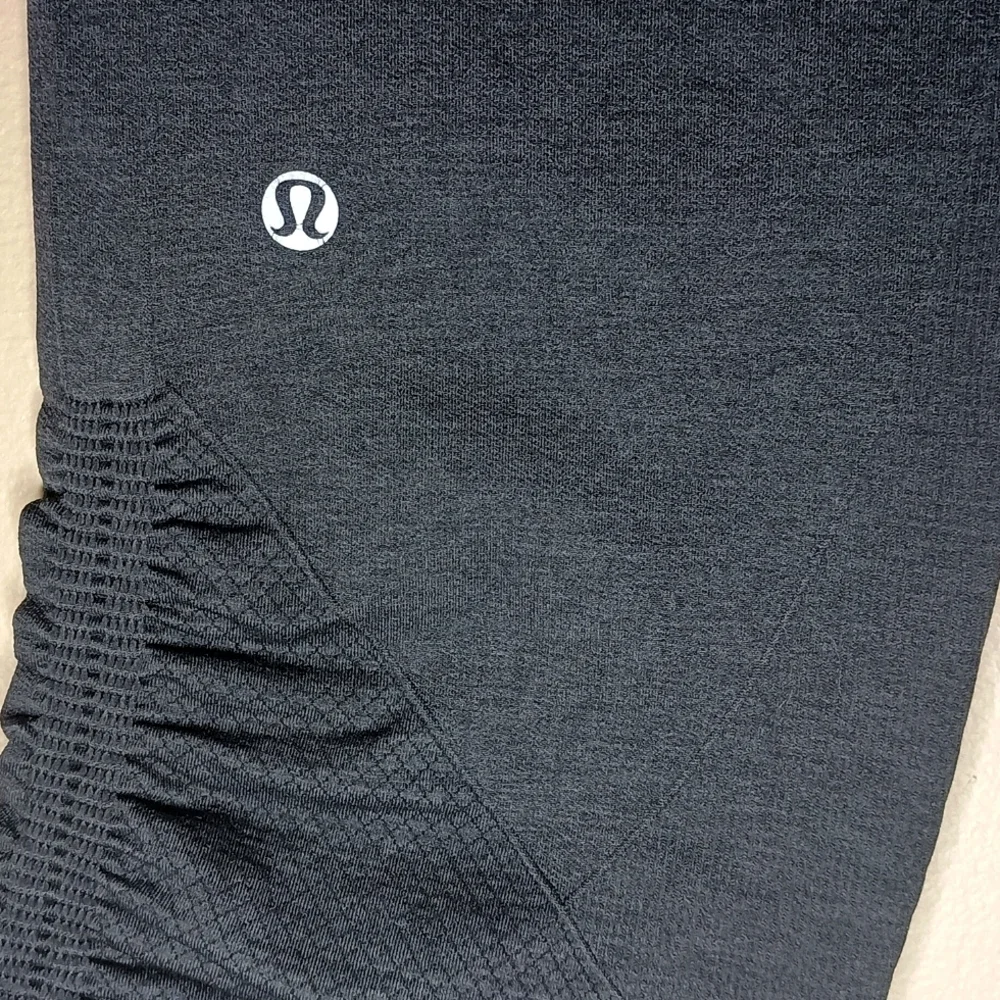 Lululemon in the Flow Crop II